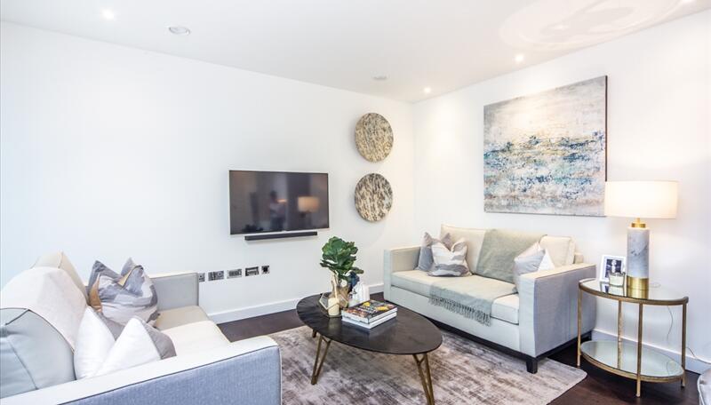 2 bed property in 4 Thornes House, 6-8 Charles Clowes Walk, London
